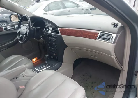 2006 Chrysler Pacifica Touring z USA, uszkodzony, nr VIN 2A8GF68486R890357